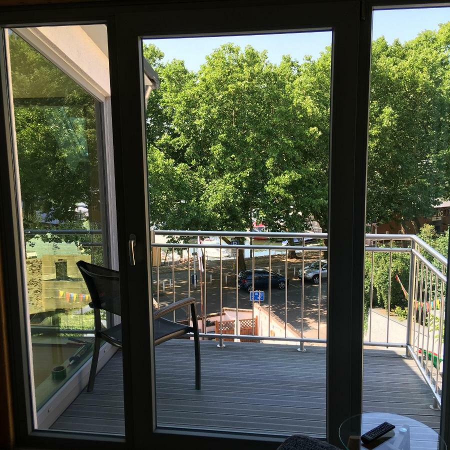 Schmuckkaestle Am Hafen Apartman Wiesbaden Kültér fotó