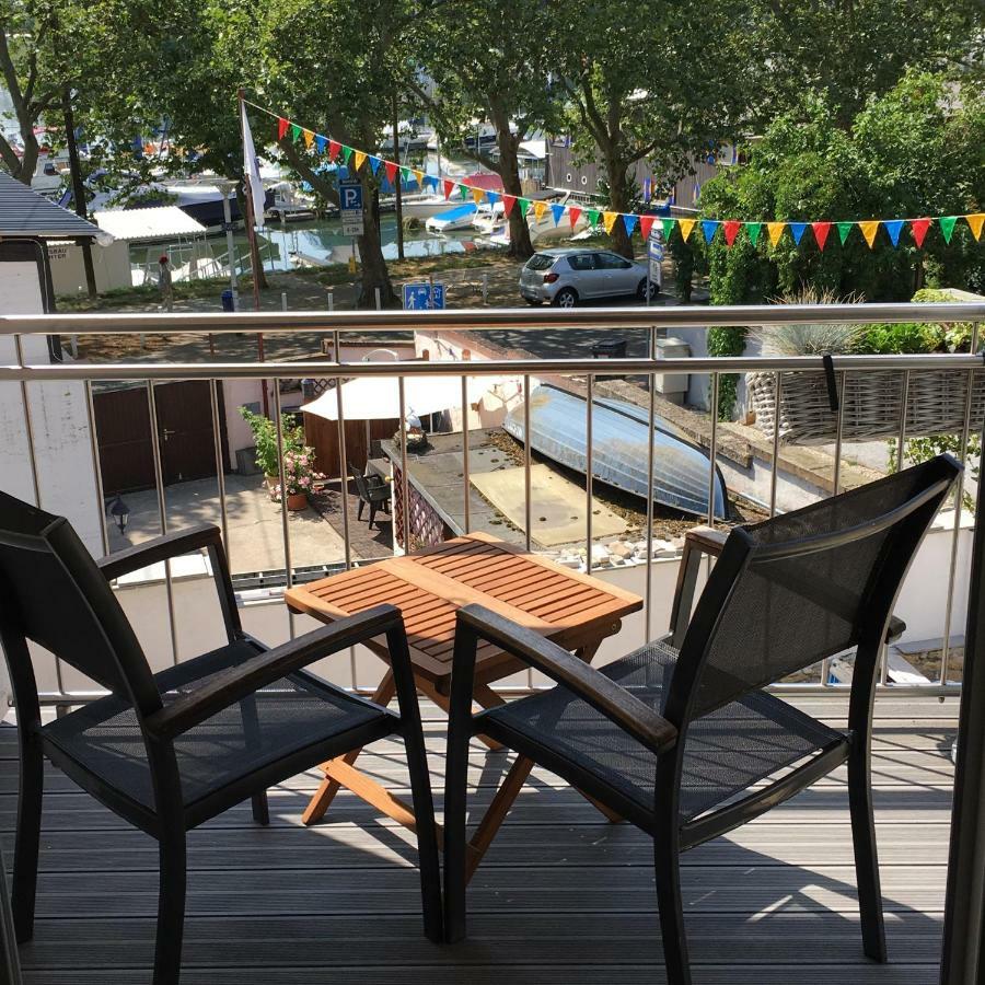 Schmuckkaestle Am Hafen Apartman Wiesbaden Kültér fotó
